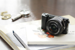 Sony A5000 - najmniejszy bezlusterkowiec z matrycą APS-C